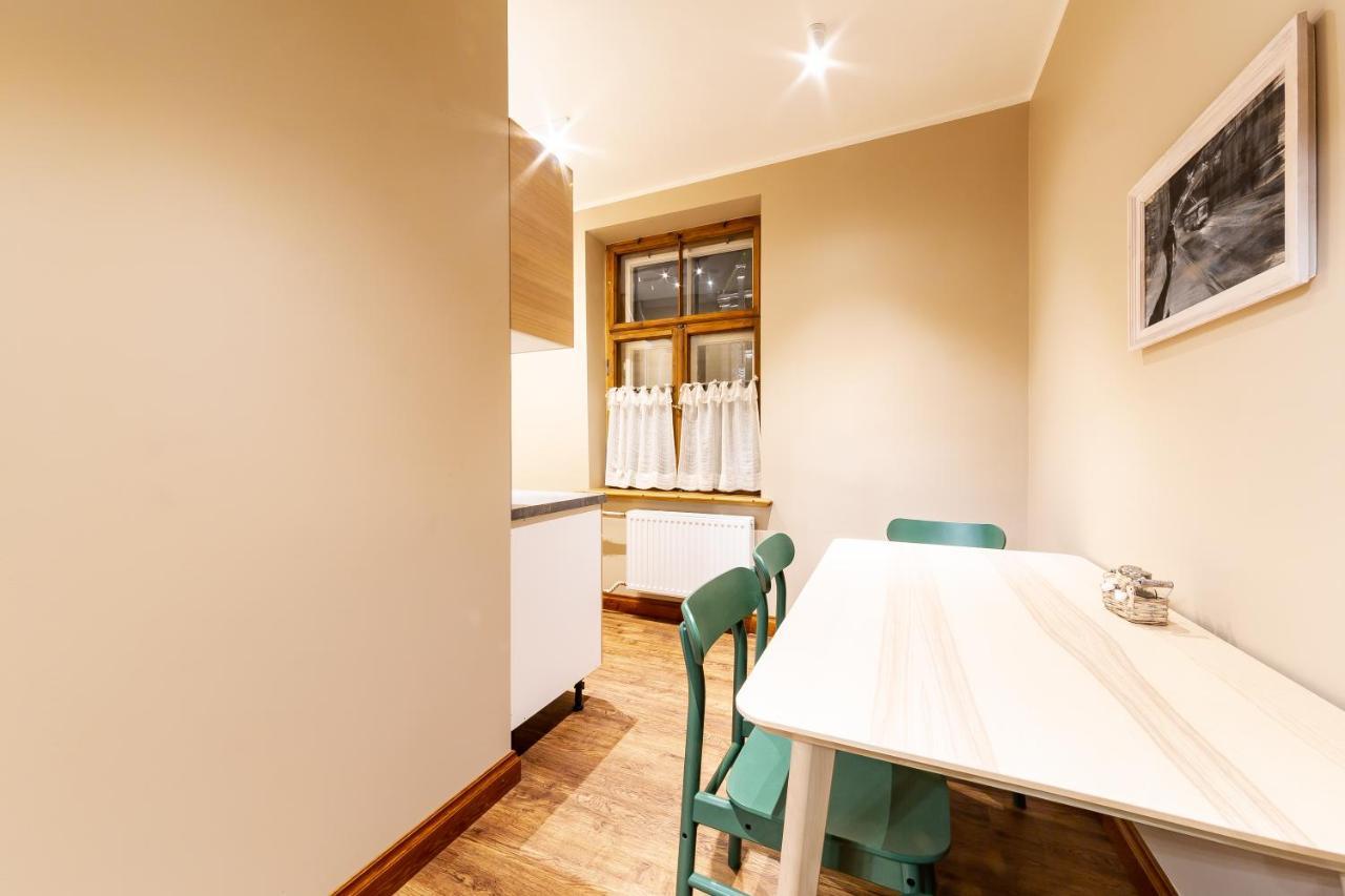 شقة Gourmet Storie'S Ap 68Sqm Renovated Free Parking ريغا المظهر الخارجي الصورة
